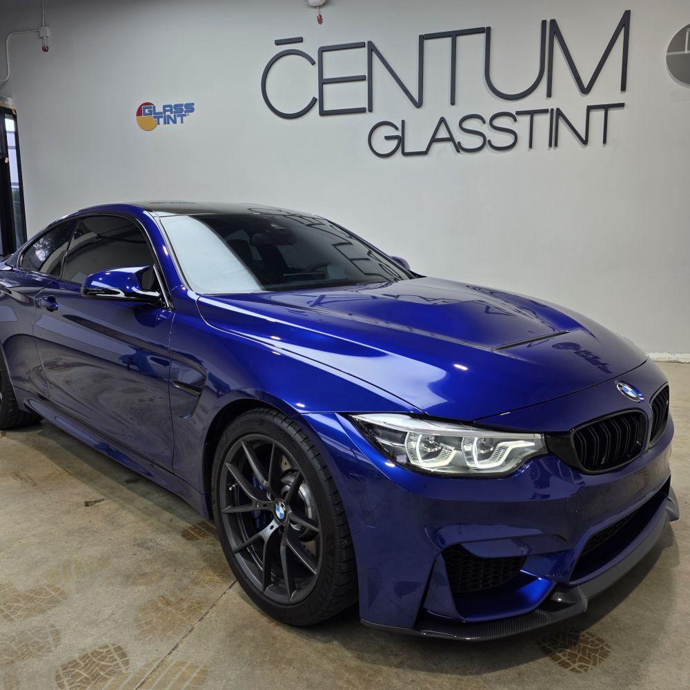 BMW M4 CS